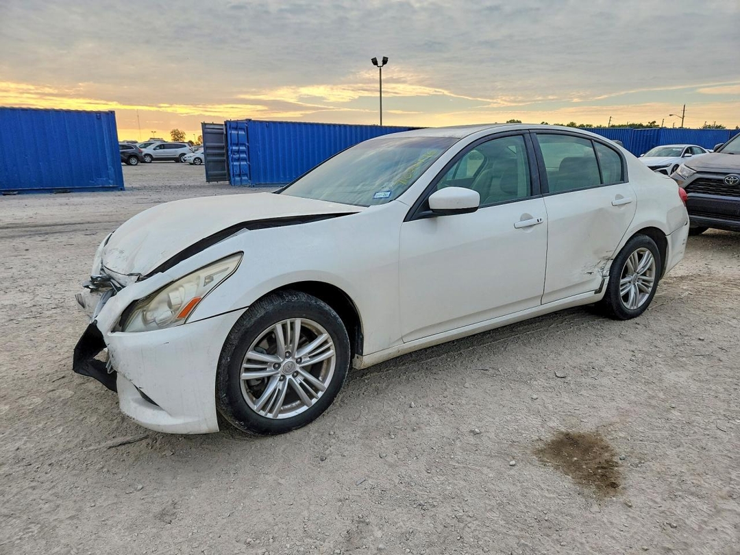 Вид 2012 INFINITI G37 SEDAN X, угол 1