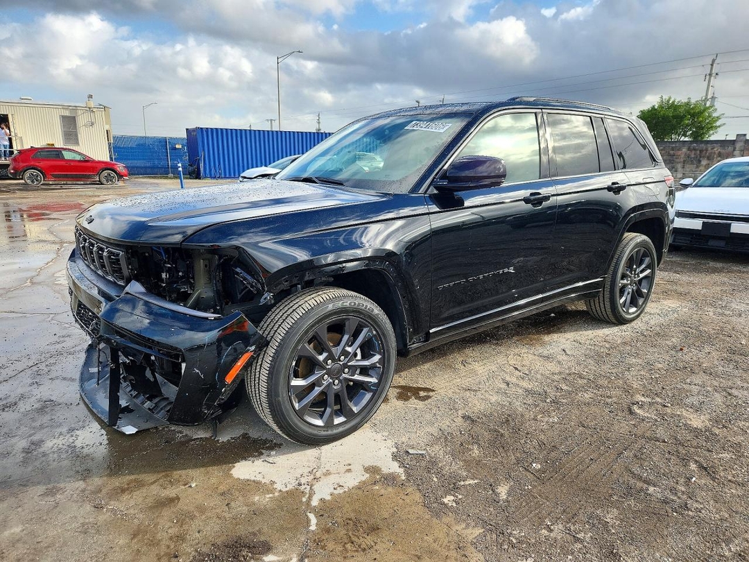 Vue de 2026 JEEP GRAND CHEROKEE LIMITED, angle 1