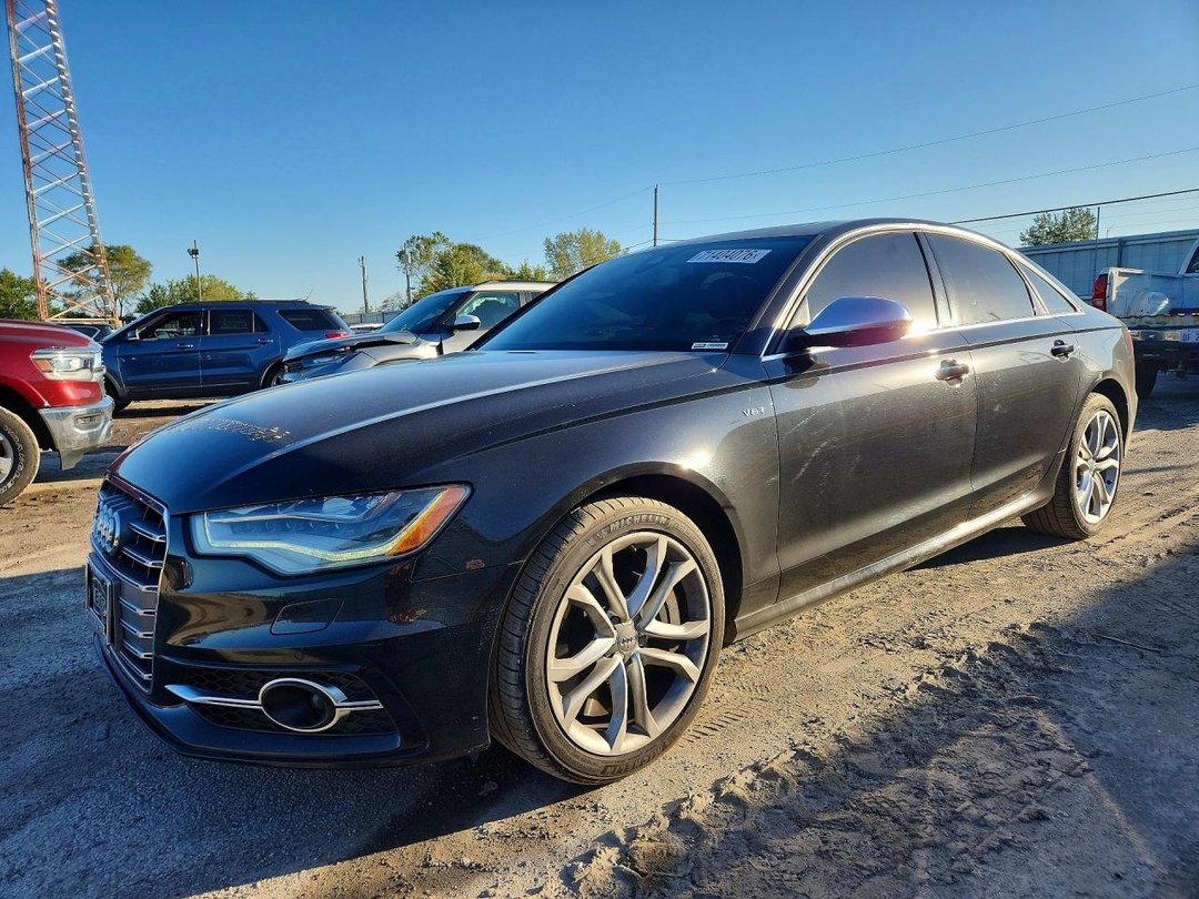 منظر 2013 AUDI S6، زاوية 1