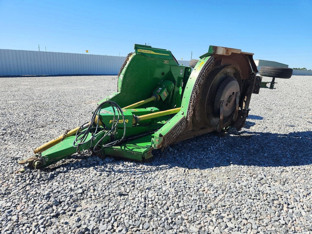 منظر 2023 JOHN DEERE FC15R BATWING ROTARY MOWER، زاوية 1