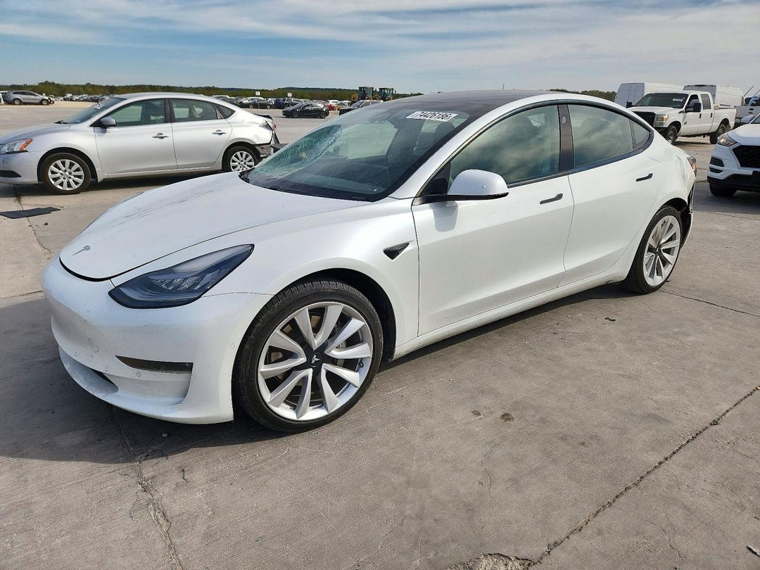 منظر 2021 TESLA MODEL 3، زاوية 1