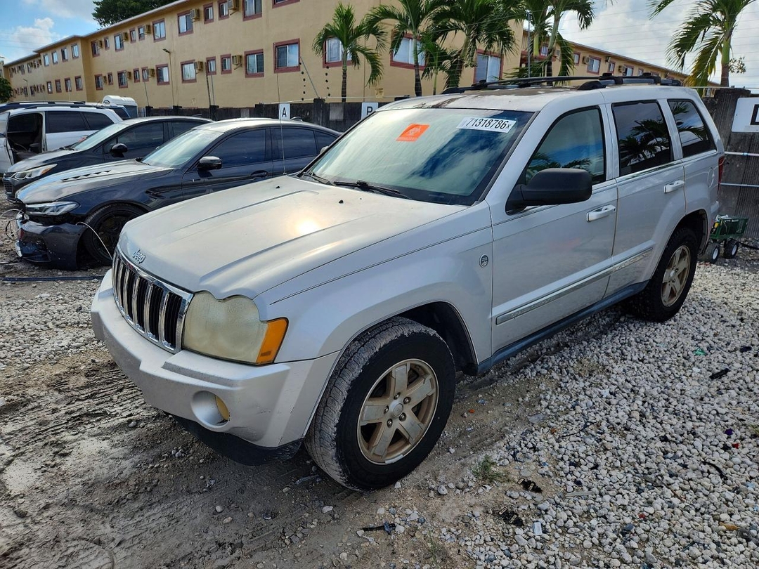 منظر 2005 JEEP GRAND CHEROKEE LIMITED، زاوية 1