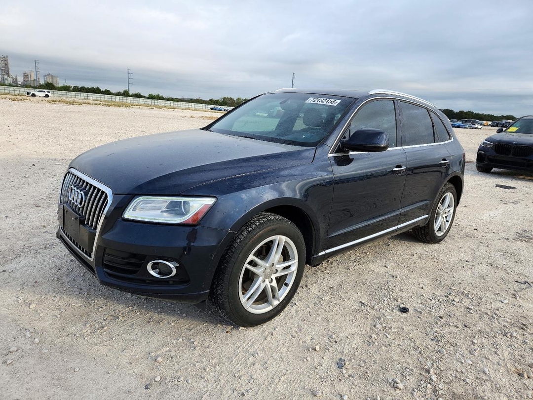 Vue de 2015 AUDI Q5 PREMIUM PLUS, angle 1
