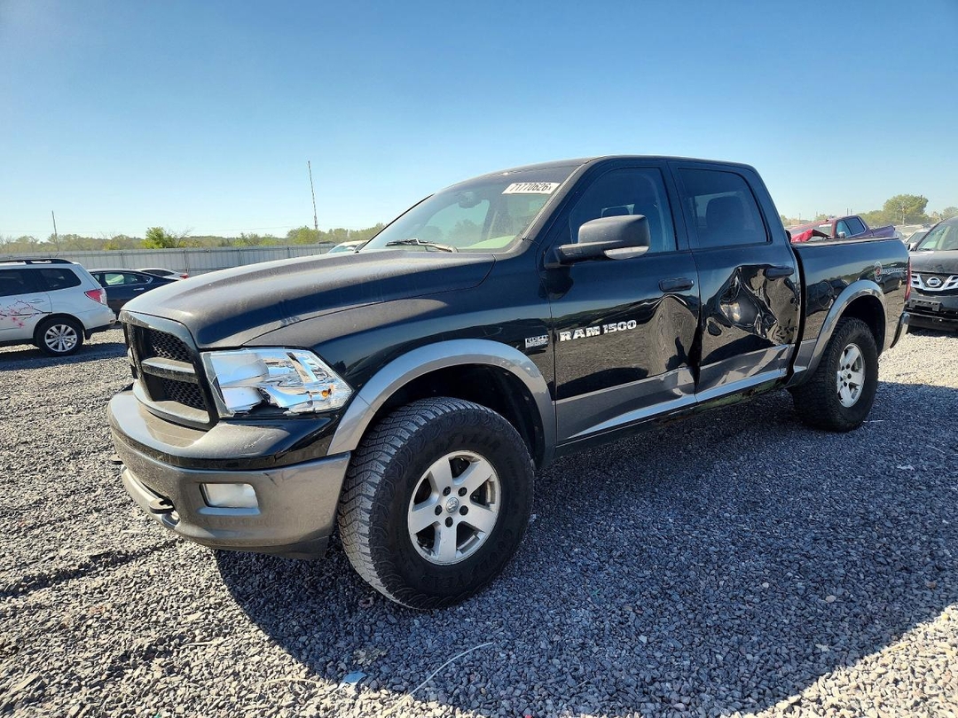 منظر 2011 DODGE RAM 1500، زاوية 1