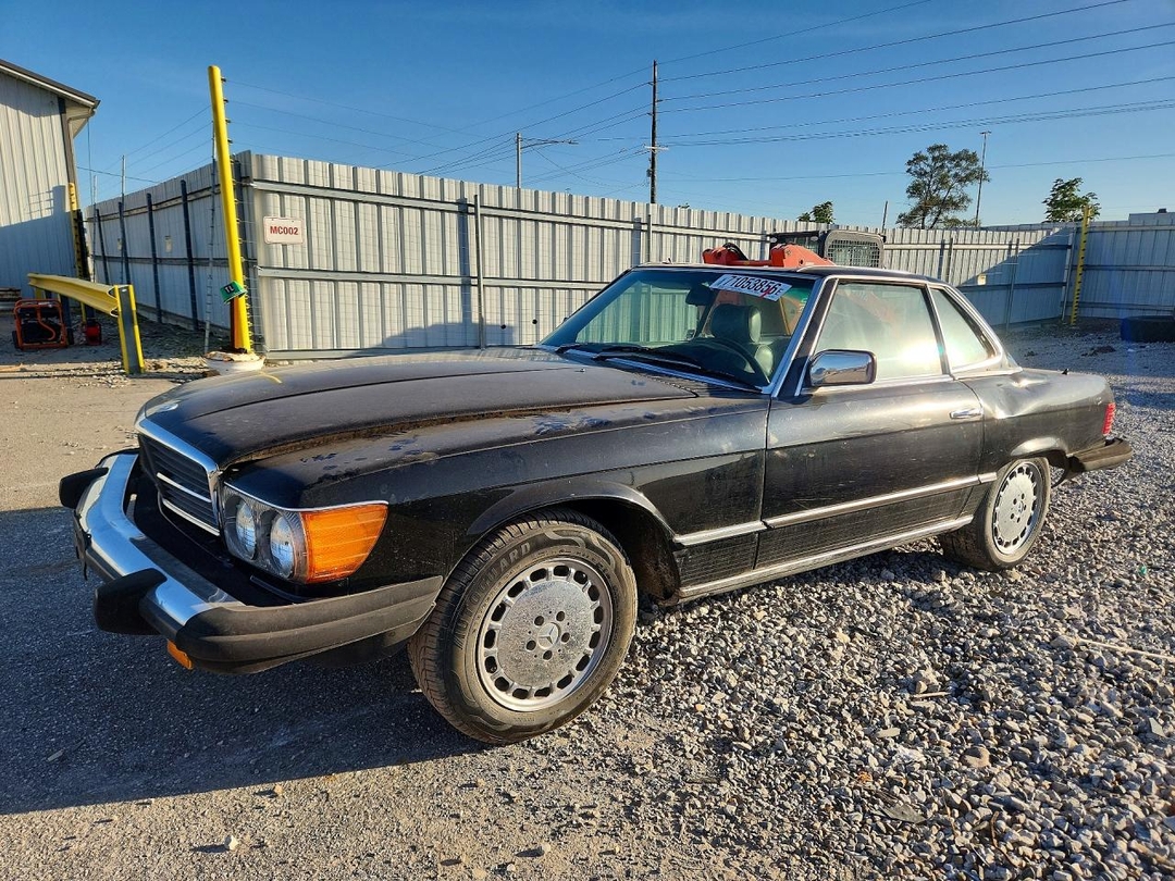 Vue de 1983 MERCEDES-BENZ 380 SL, angle 1