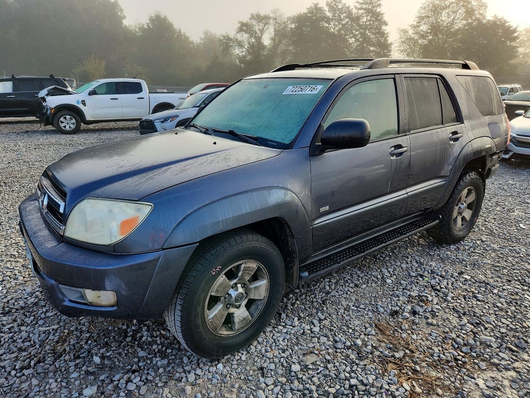 Vue de 2005 TOYOTA 4RUNNER SR5, angle 1