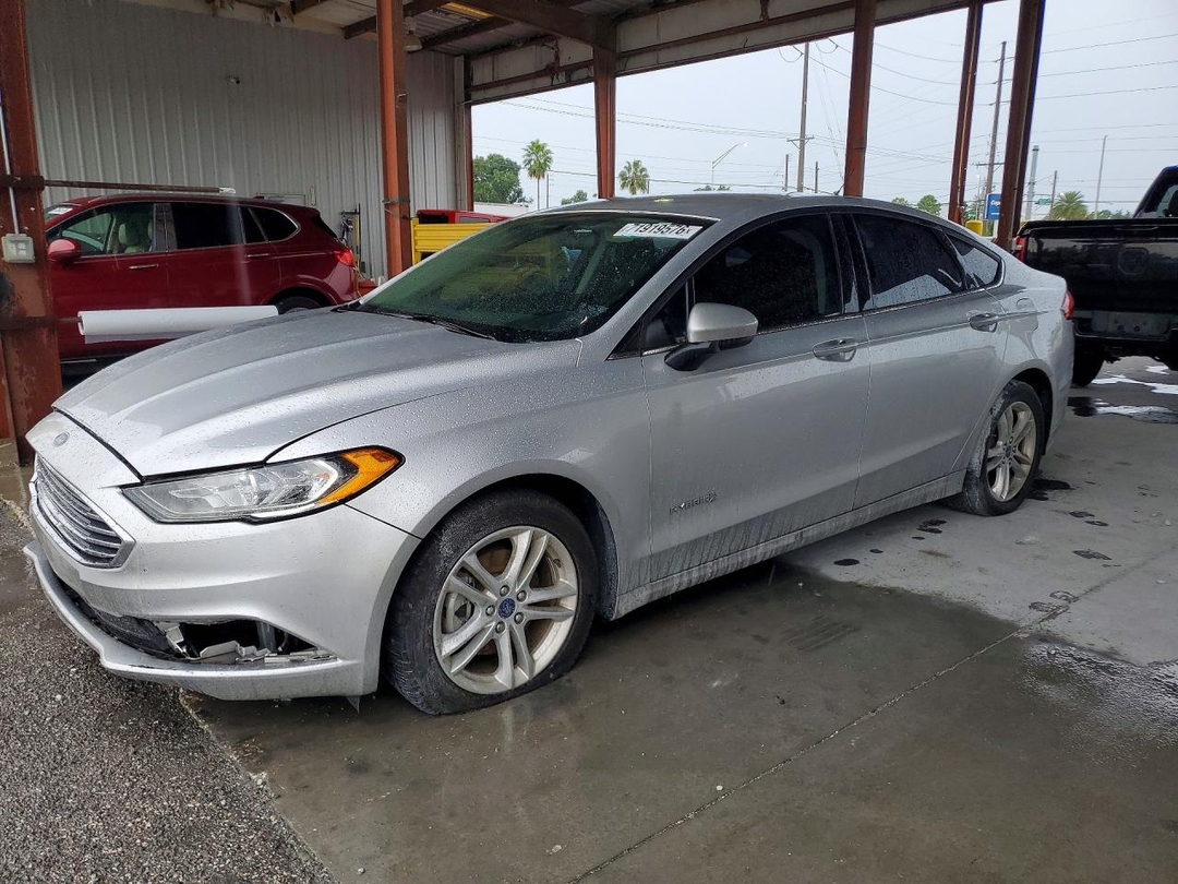 منظر 2018 FORD FUSION SE HYBRID، زاوية 1