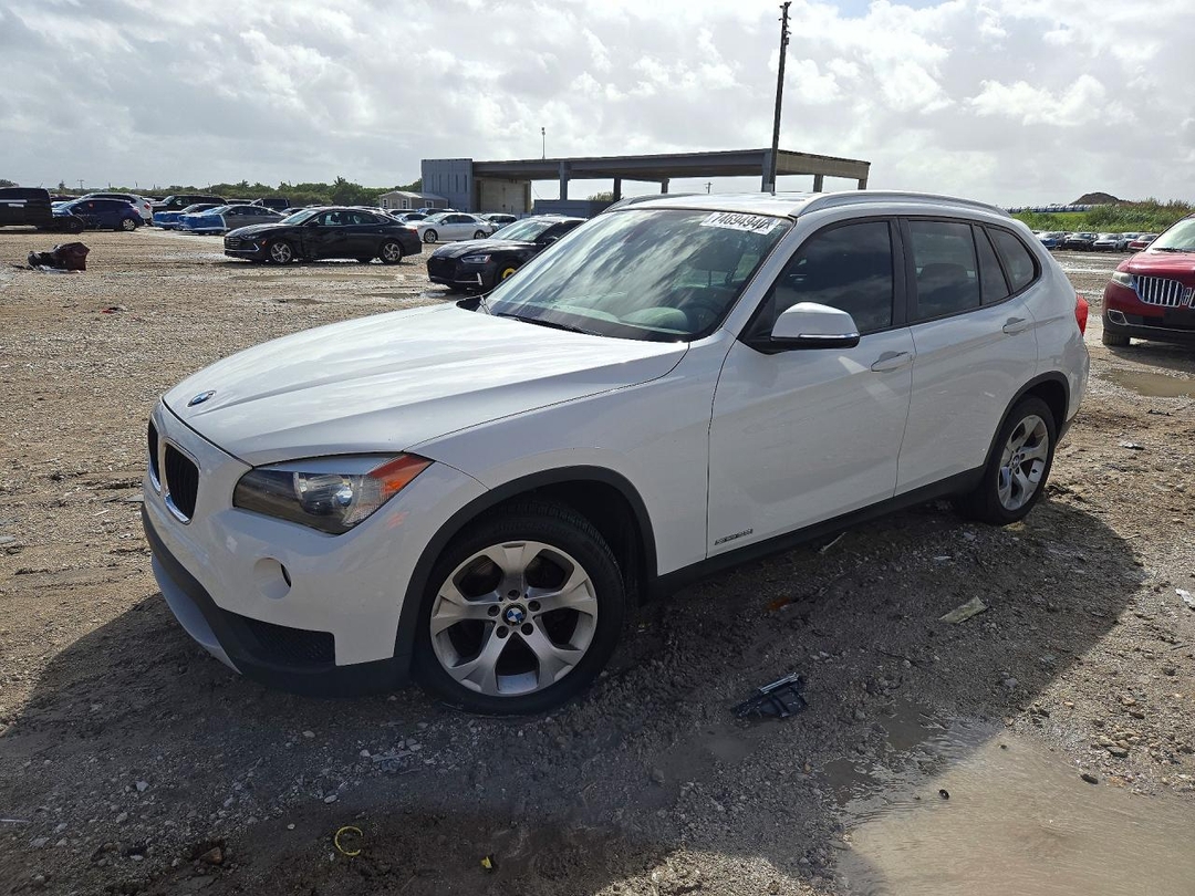 منظر 2013 BMW X1 SDRIVE28I، زاوية 1