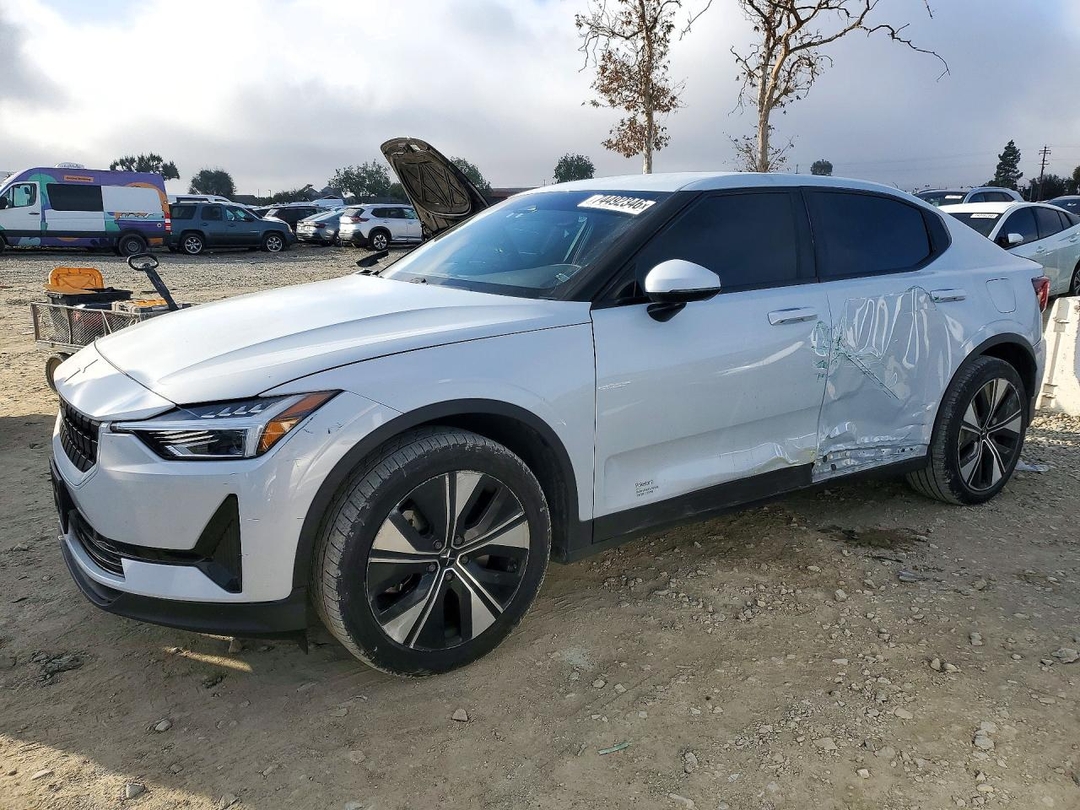 Vue de 2023 POLESTAR 2, angle 1