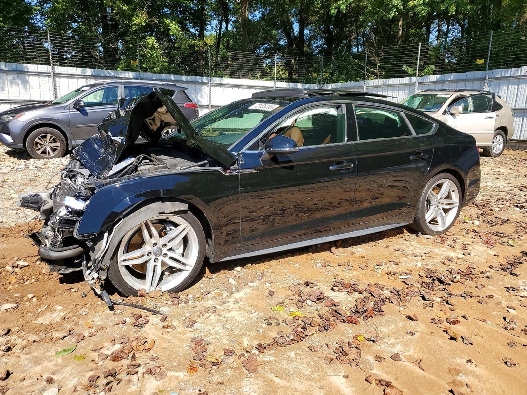 Vue de 2018 AUDI A5 PREMIUM PLUS S-LINE, angle 1