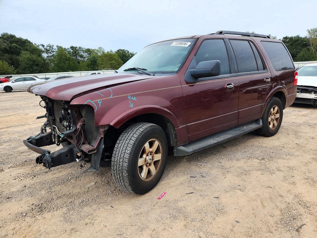 منظر 2010 FORD EXPEDITION XLT، زاوية 1