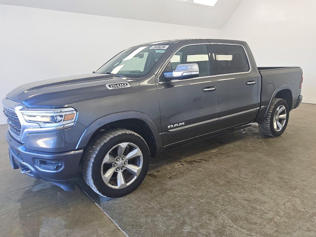 Vue de 2020 RAM 1500 LIMITED, angle 1
