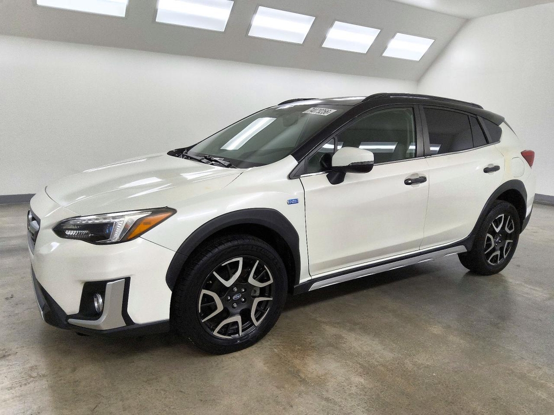 2019 SUBARU CROSSTREK LIMITED view, angle 1