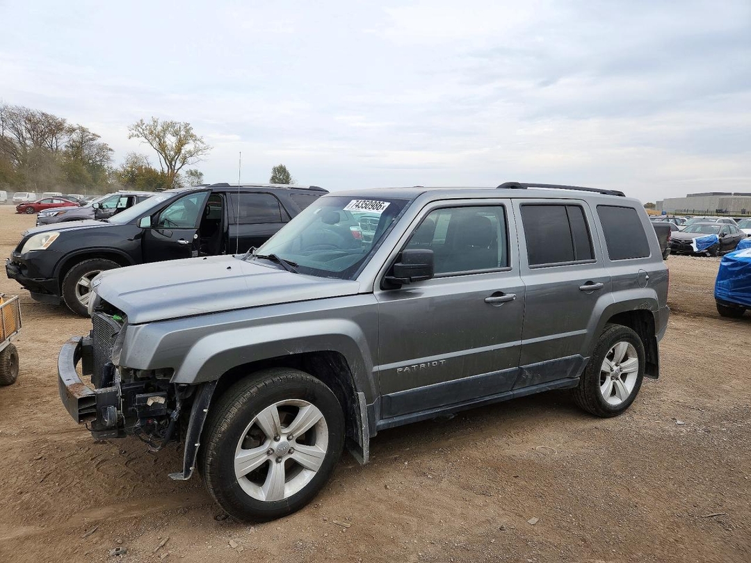 Vedere 2014 JEEP PATRIOT LATITUDE, unghi 1