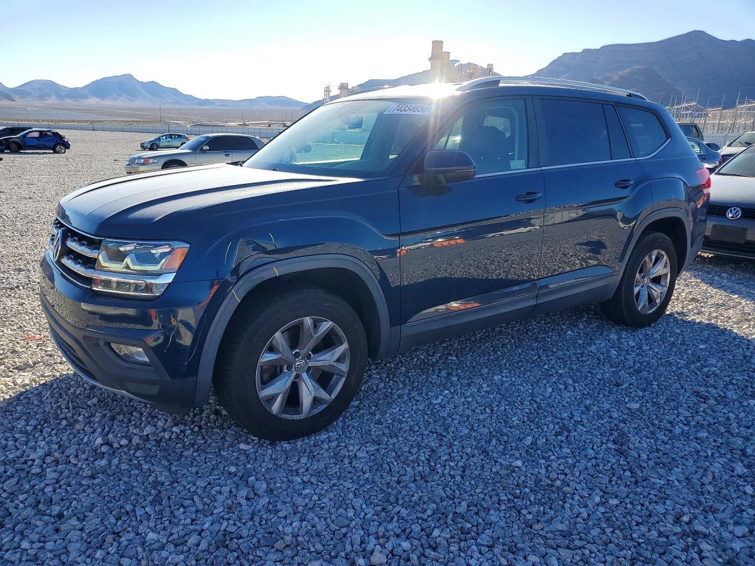 Вид 2018 VOLKSWAGEN ATLAS SE, угол 1
