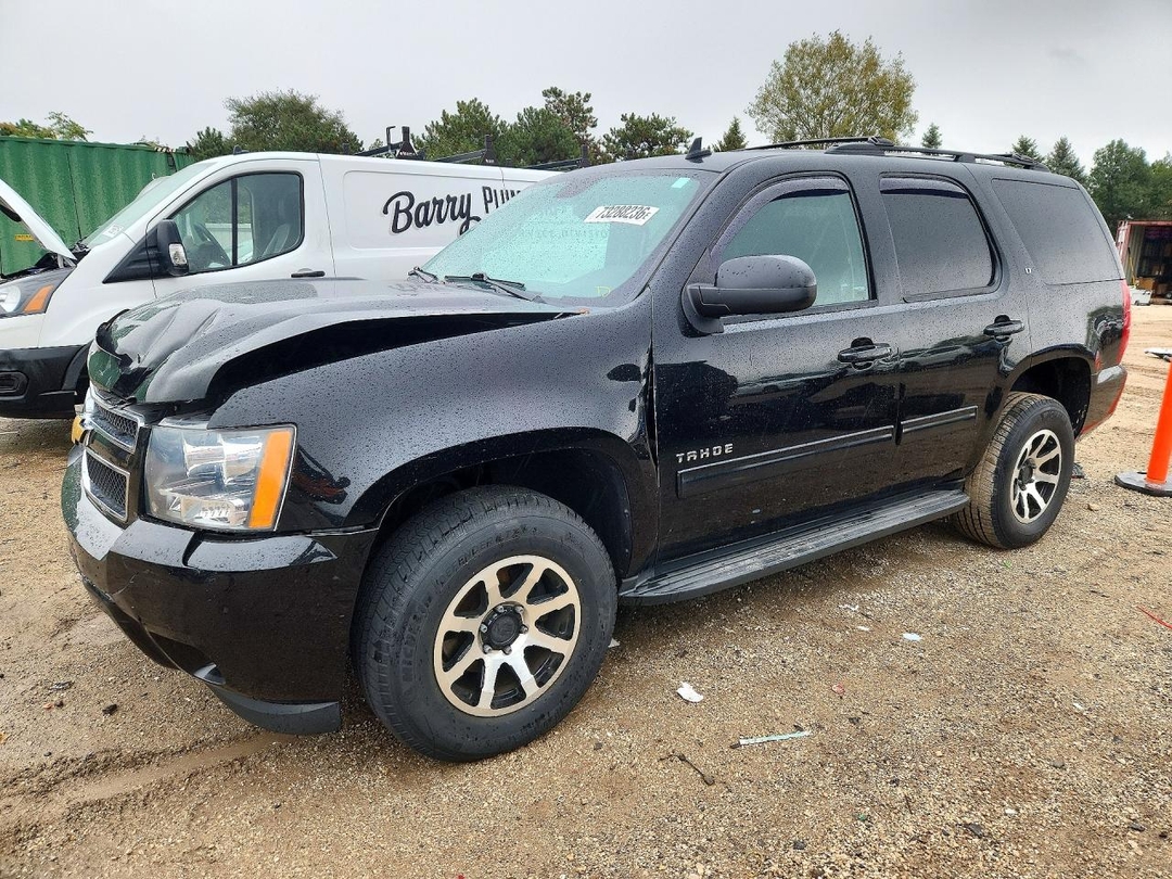 Vista de 2013 CHEVROLET TAHOE K1500 LT, ángulo 1