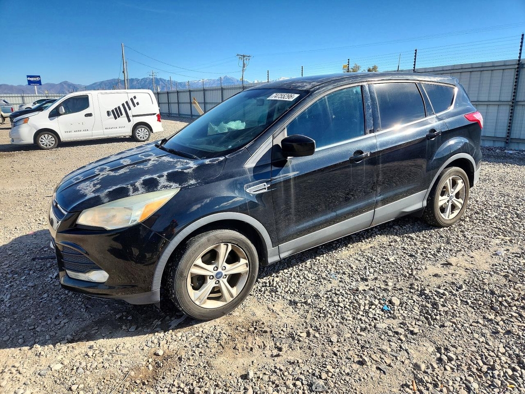 Vue de 2014 FORD ESCAPE SE, angle 1
