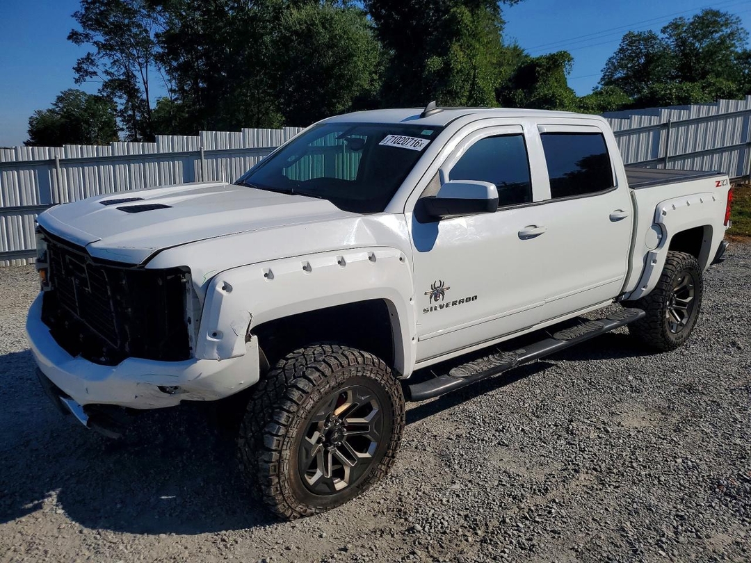 Vedere 2018 CHEVROLET SILVERADO K1500 LT, unghi 1
