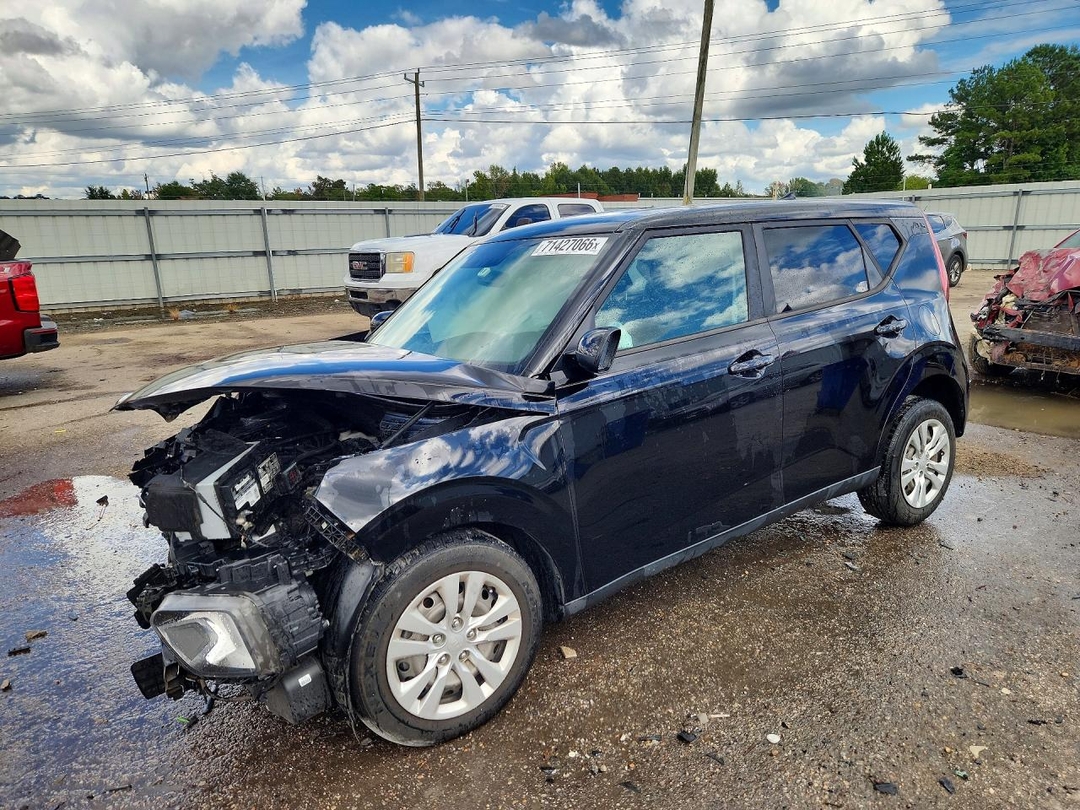 Vedere 2020 KIA SOUL LX, unghi 1