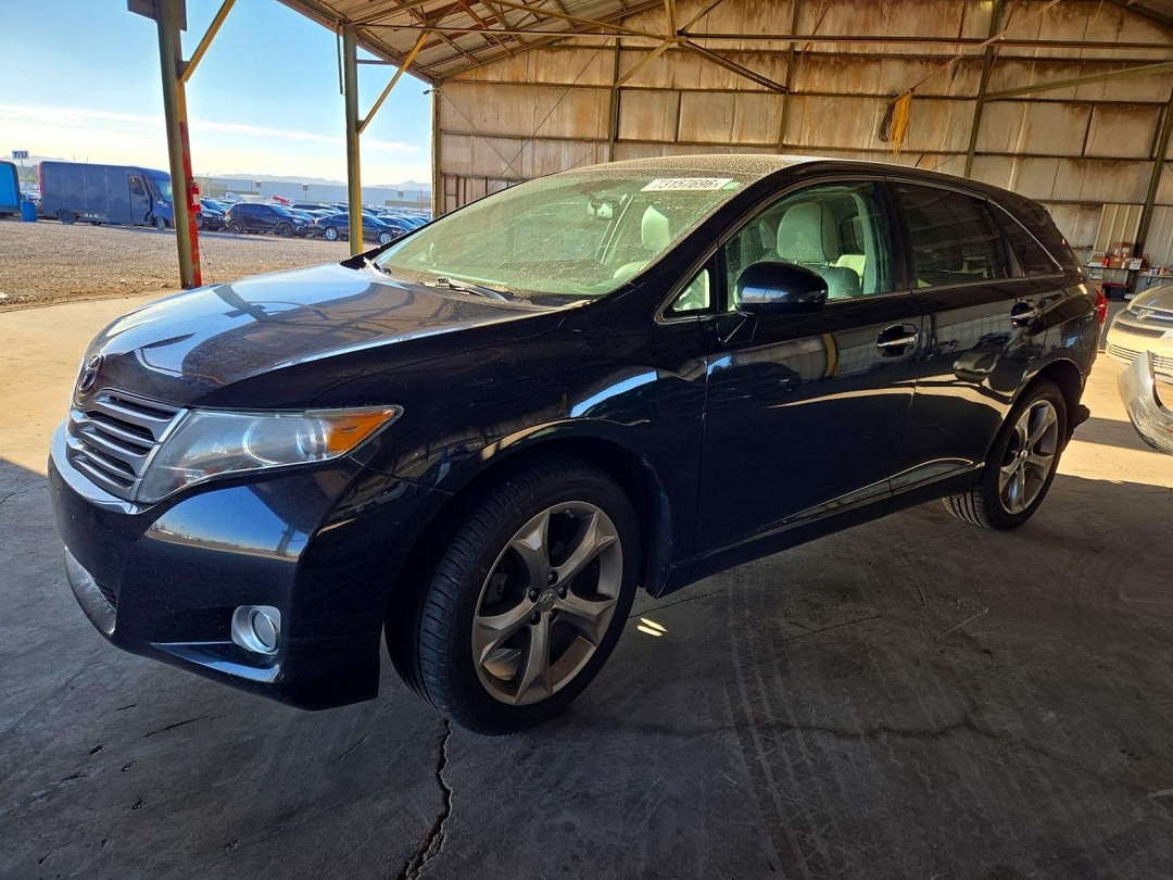 منظر 2012 TOYOTA VENZA XLE، زاوية 1