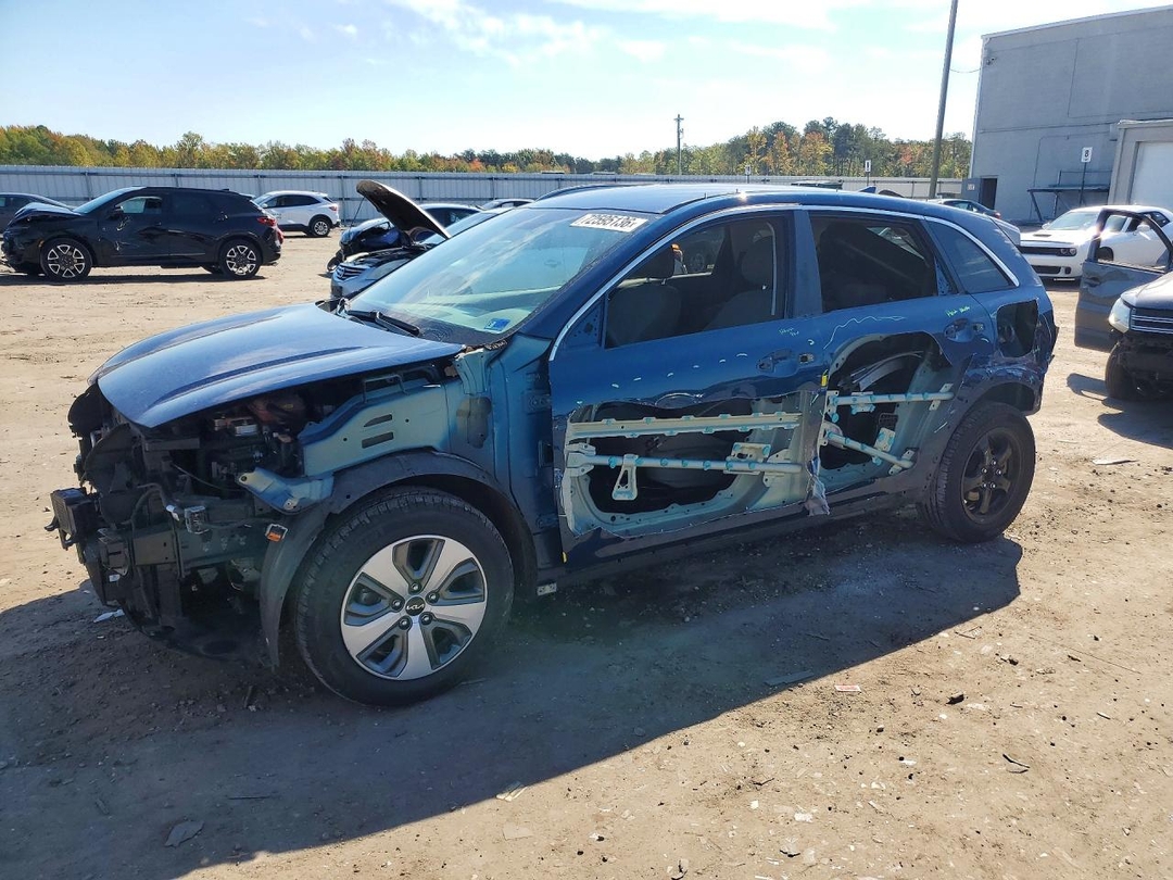 منظر 2022 KIA NIRO LX، زاوية 1