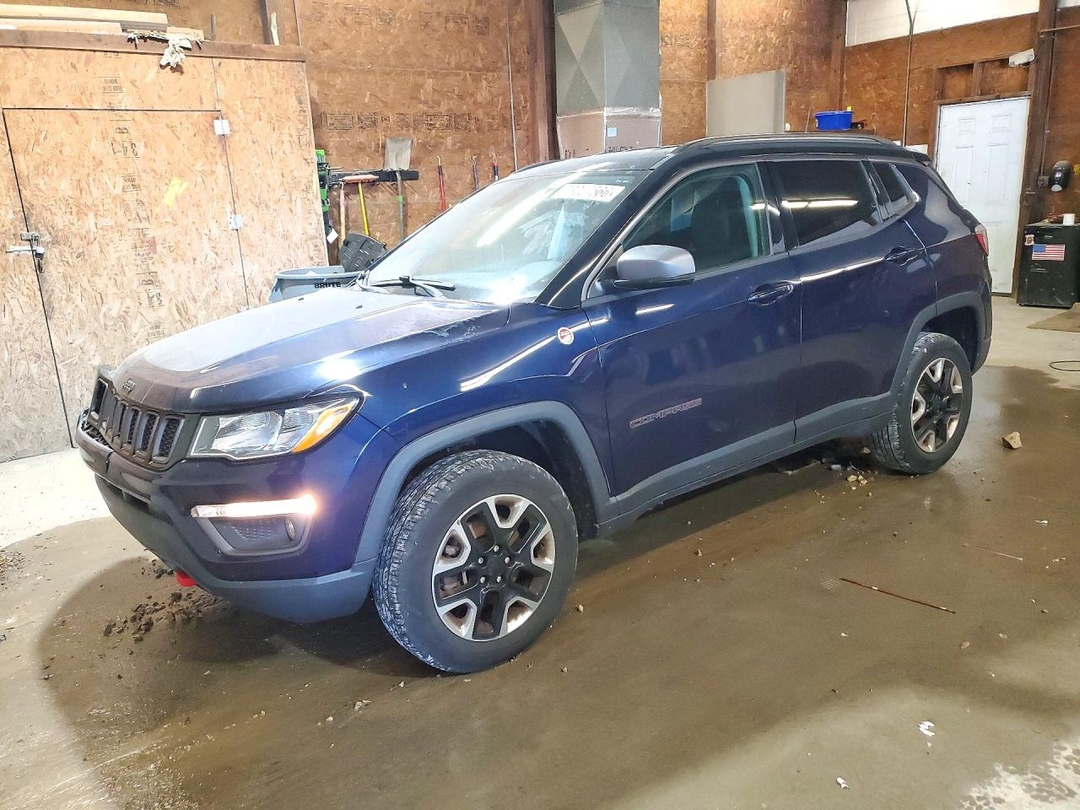 منظر 2018 JEEP COMPASS TRAILHAWK، زاوية 1