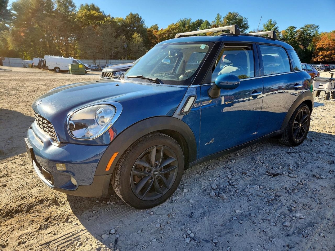 Vista de 2011 MINI COOPER S COUNTRYMAN, ángulo 1