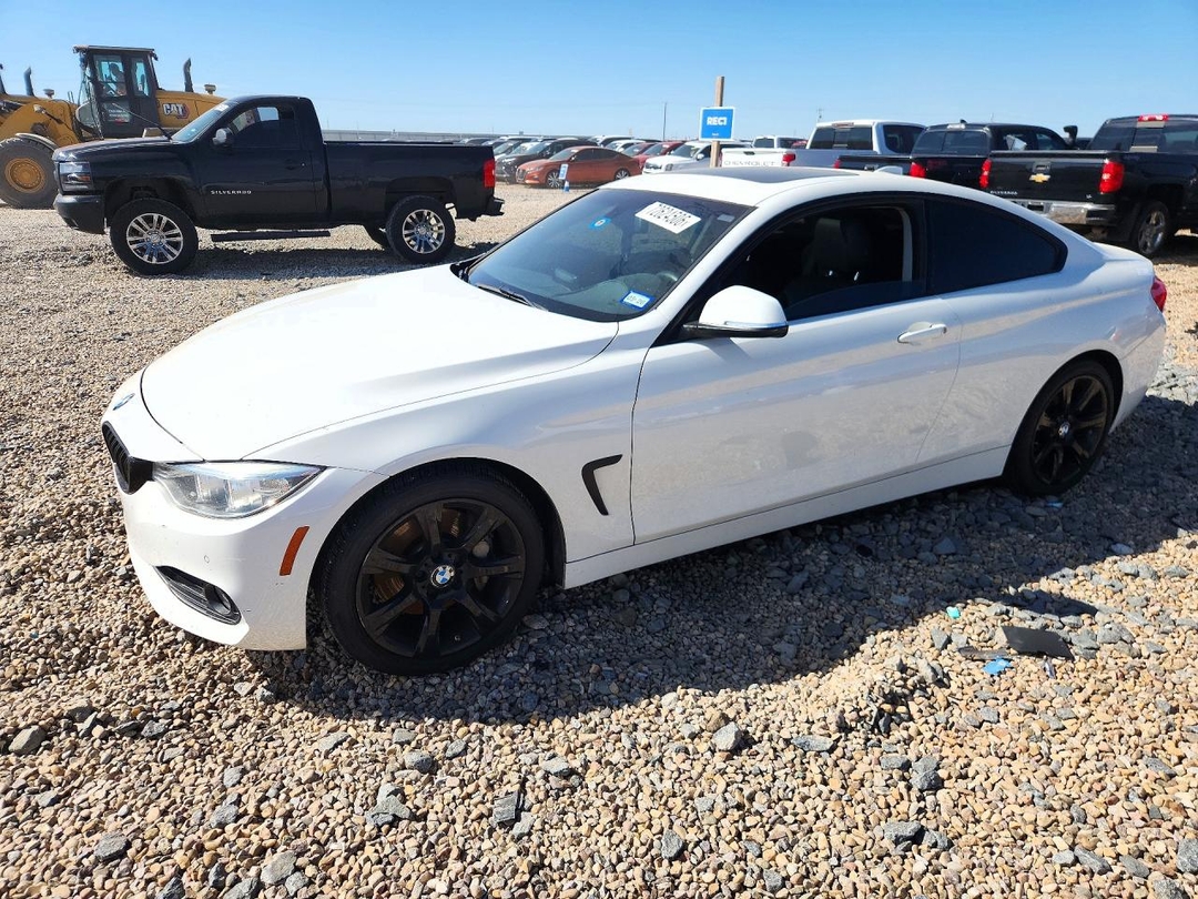 Вид 2015 BMW 435 I, угол 1