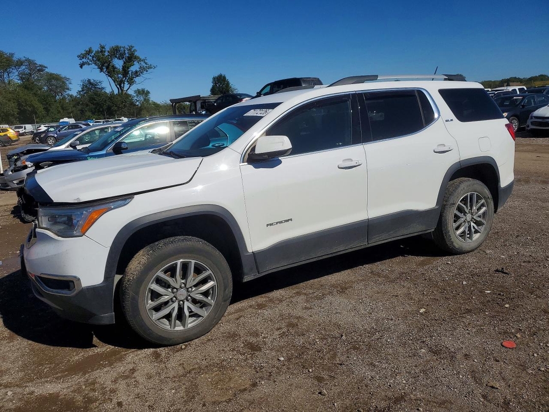 Vue de 2018 GMC ACADIA SLE, angle 1