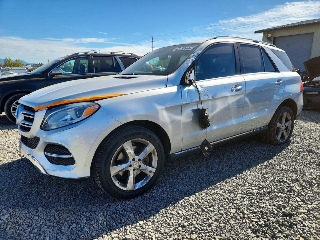 Вид 2017 MERCEDES-BENZ GLE 350 4MATIC, угол 1