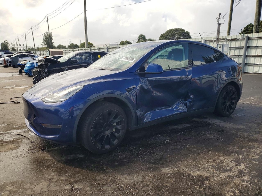 Vista de 2021 TESLA MODEL Y, ángulo 1
