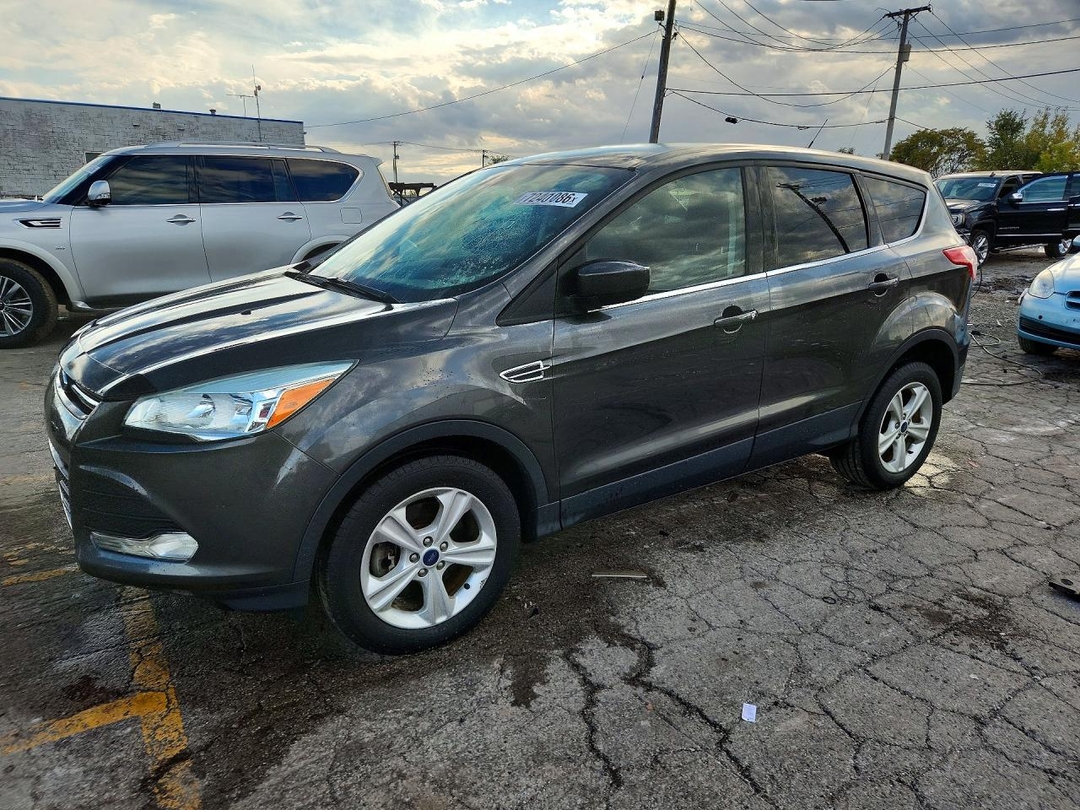 منظر 2015 FORD ESCAPE SE، زاوية 1
