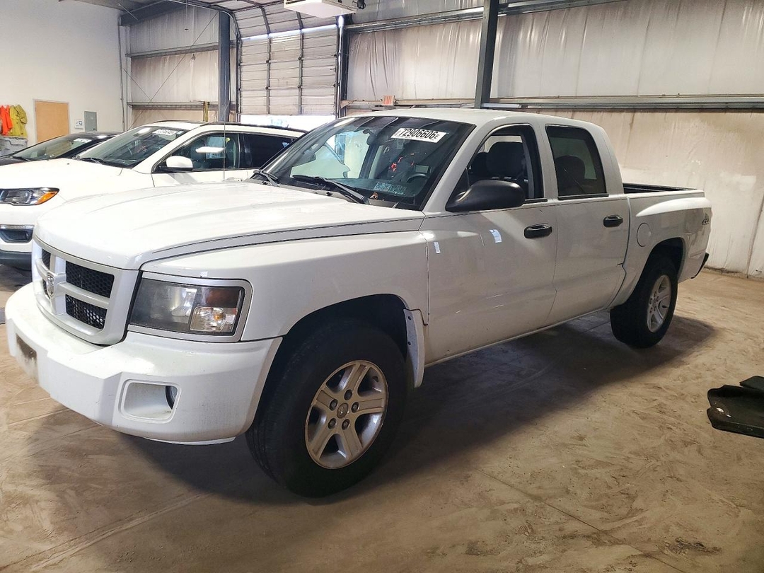 Vue de 2011 DODGE DAKOTA SLT, angle 1