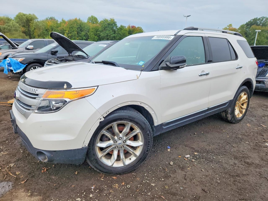Vista de 2014 FORD EXPLORER XLT, ángulo 1