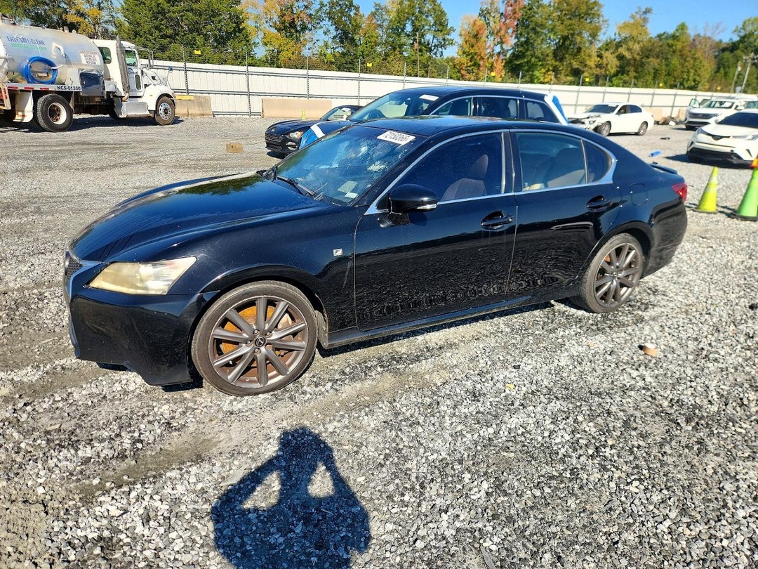 Вид 2015 LEXUS GS 350, угол 1