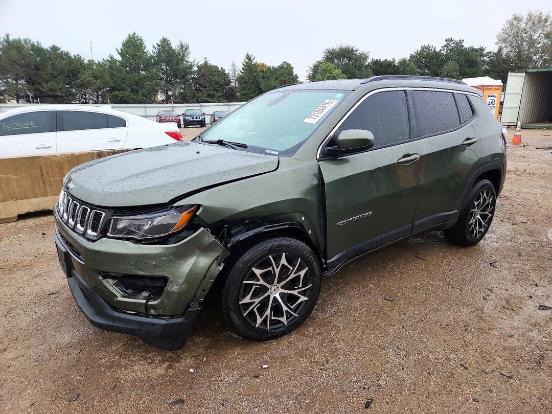 منظر 2017 JEEP COMPASS LATITUDE، زاوية 1