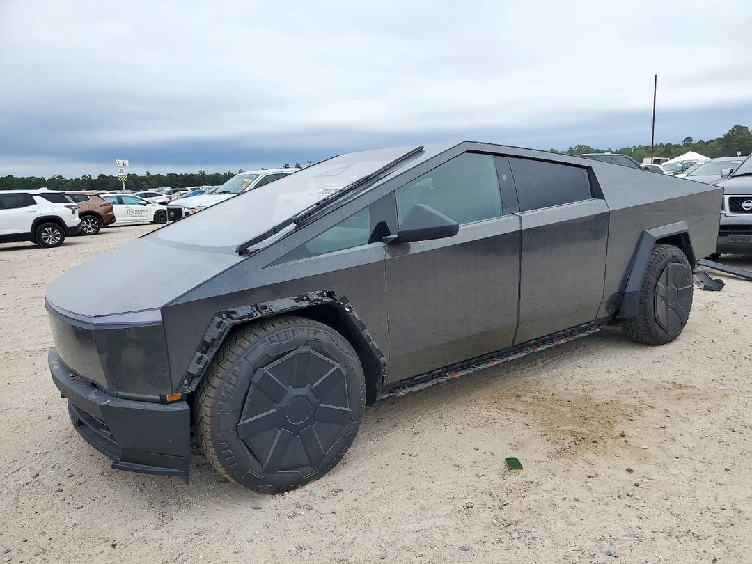 منظر 2026 TESLA CYBERTRUCK، زاوية 1