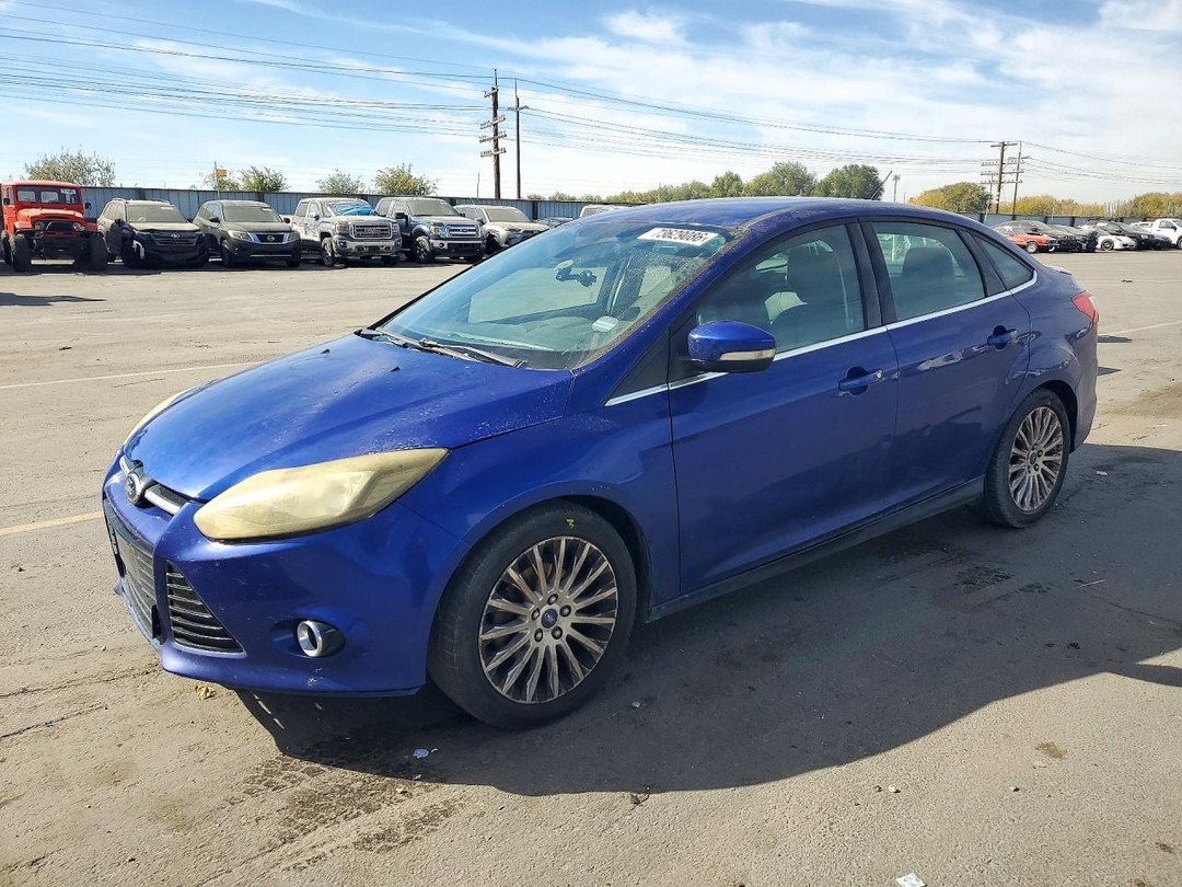 Вид 2012 FORD FOCUS TITANIUM, угол 1