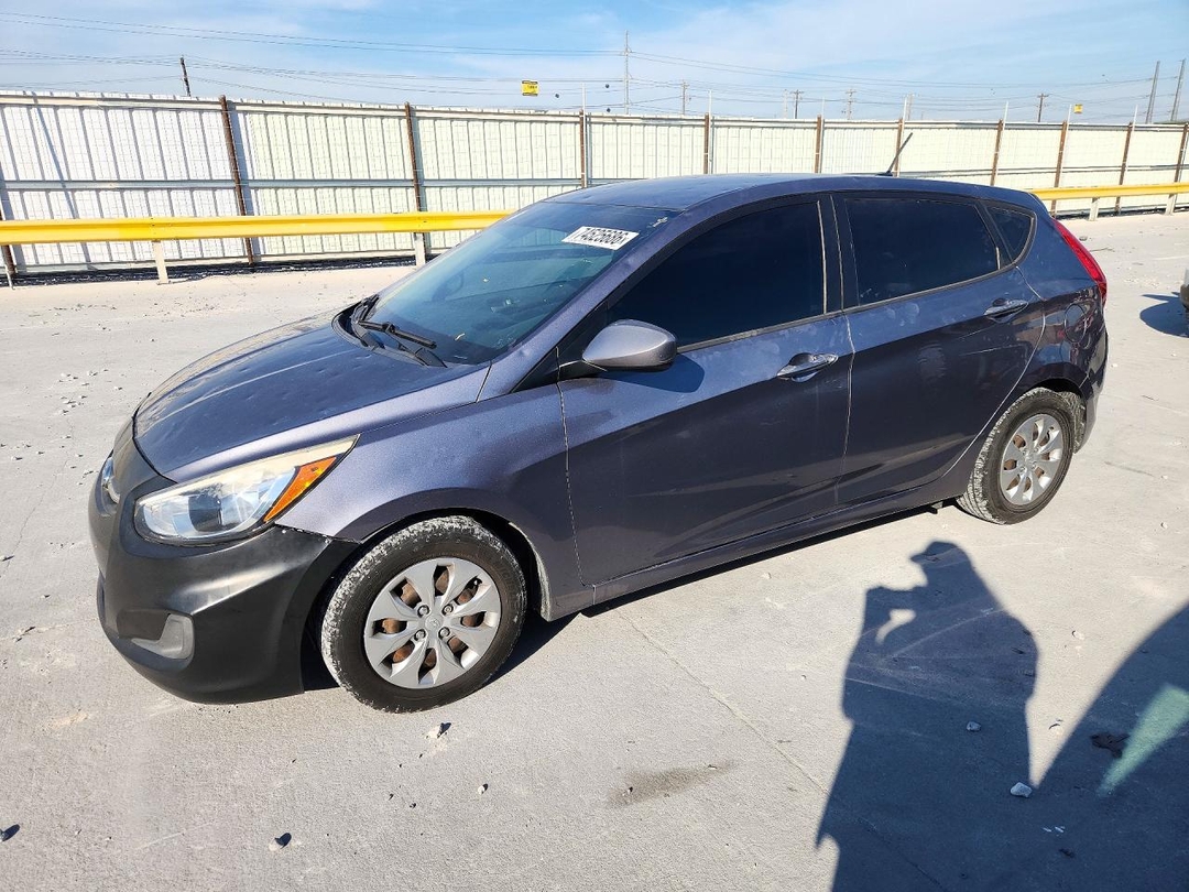 Vista de 2015 HYUNDAI ACCENT GS, ángulo 1