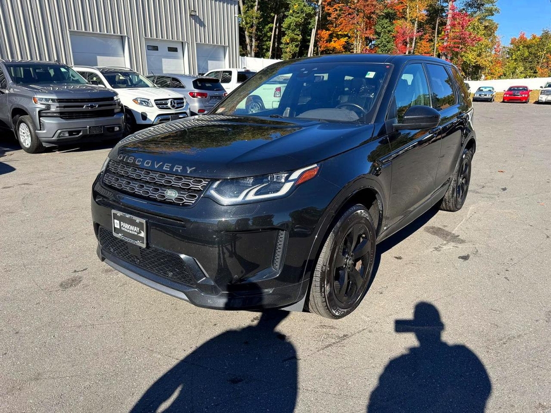 منظر 2020 LAND ROVER DISCOVERY SPORT S R-DYNAMIC، زاوية 1