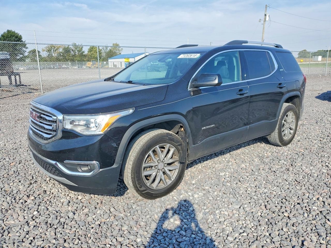 Вид 2017 GMC ACADIA SLE, угол 1