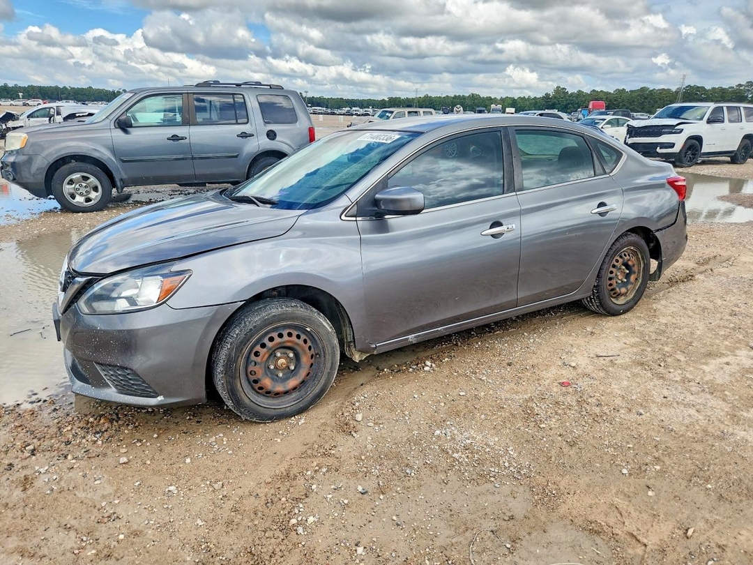 منظر 2017 NISSAN SENTRA SV، زاوية 1