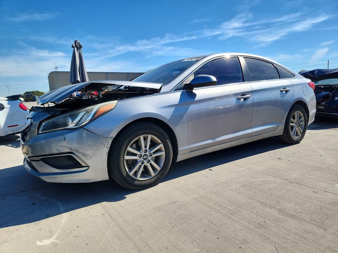 منظر 2016 HYUNDAI SONATA SE، زاوية 1