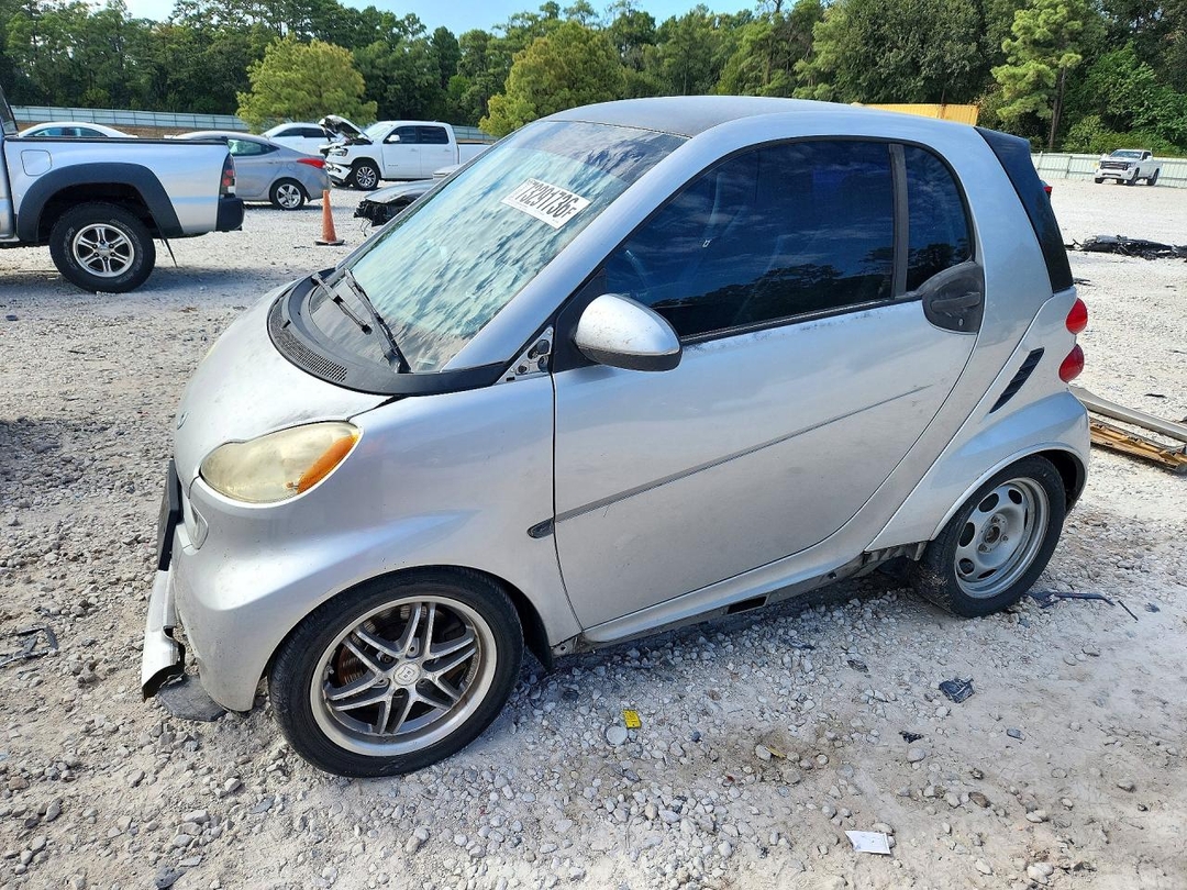 Vue de 2009 SMART FORTWO PURE, angle 1