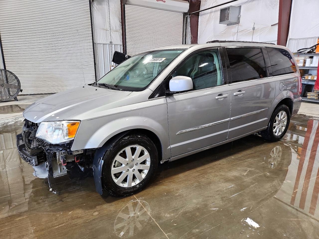 Вид 2016 CHRYSLER MINIVAN TOURING, угол 1