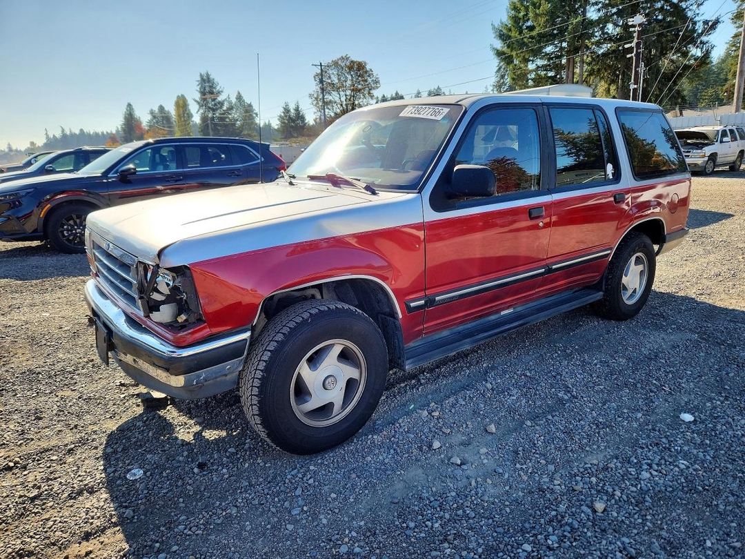 Vue de 1992 FORD EXPLORER, angle 1