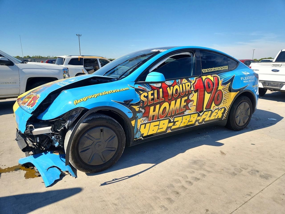 منظر 2026 TESLA MODEL Y، زاوية 1