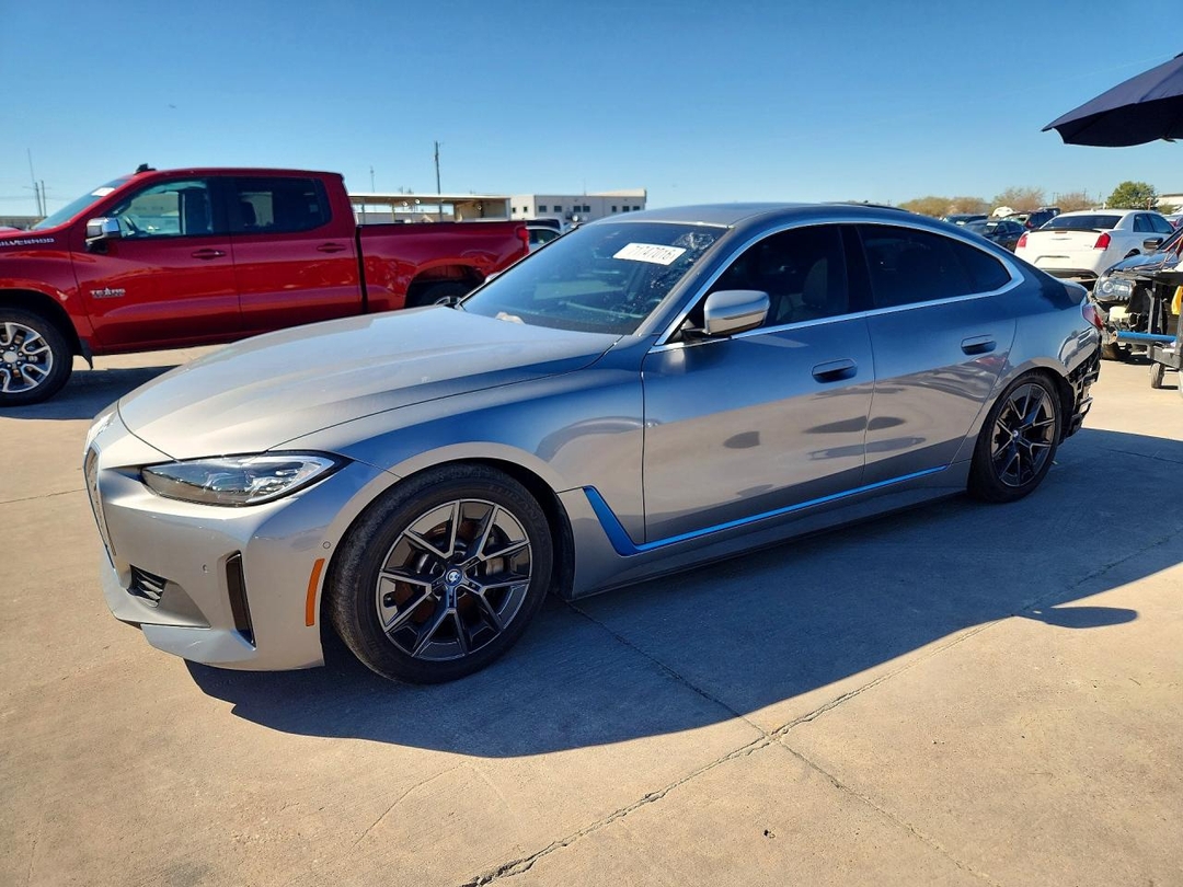 Vue de 2022 BMW I4 EDRIVE 40, angle 1