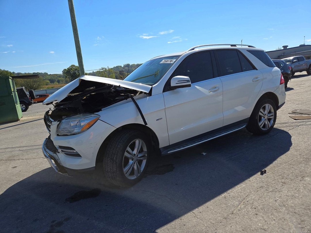 Vista de 2012 MERCEDES-BENZ ML 350 4MATIC, ángulo 1