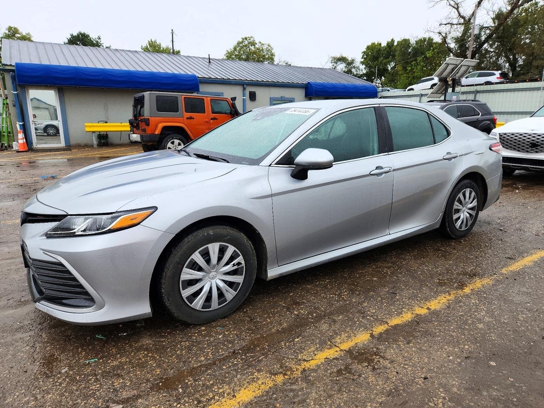 Vedere 2023 TOYOTA CAMRY LE, unghi 1